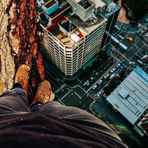 How Serial Entrepreneurs Avoid Taking Risks